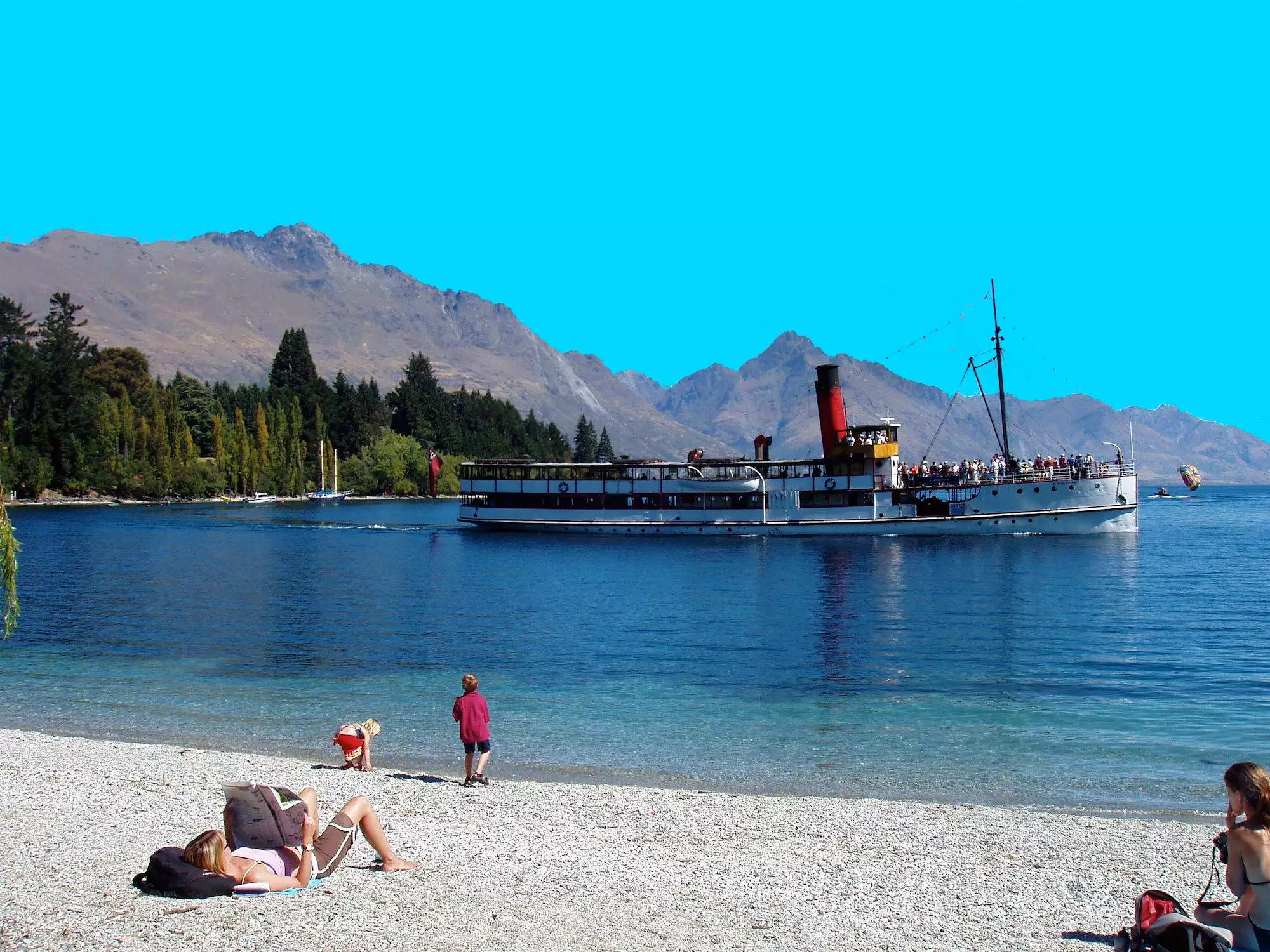 Lake Matheson steam boat