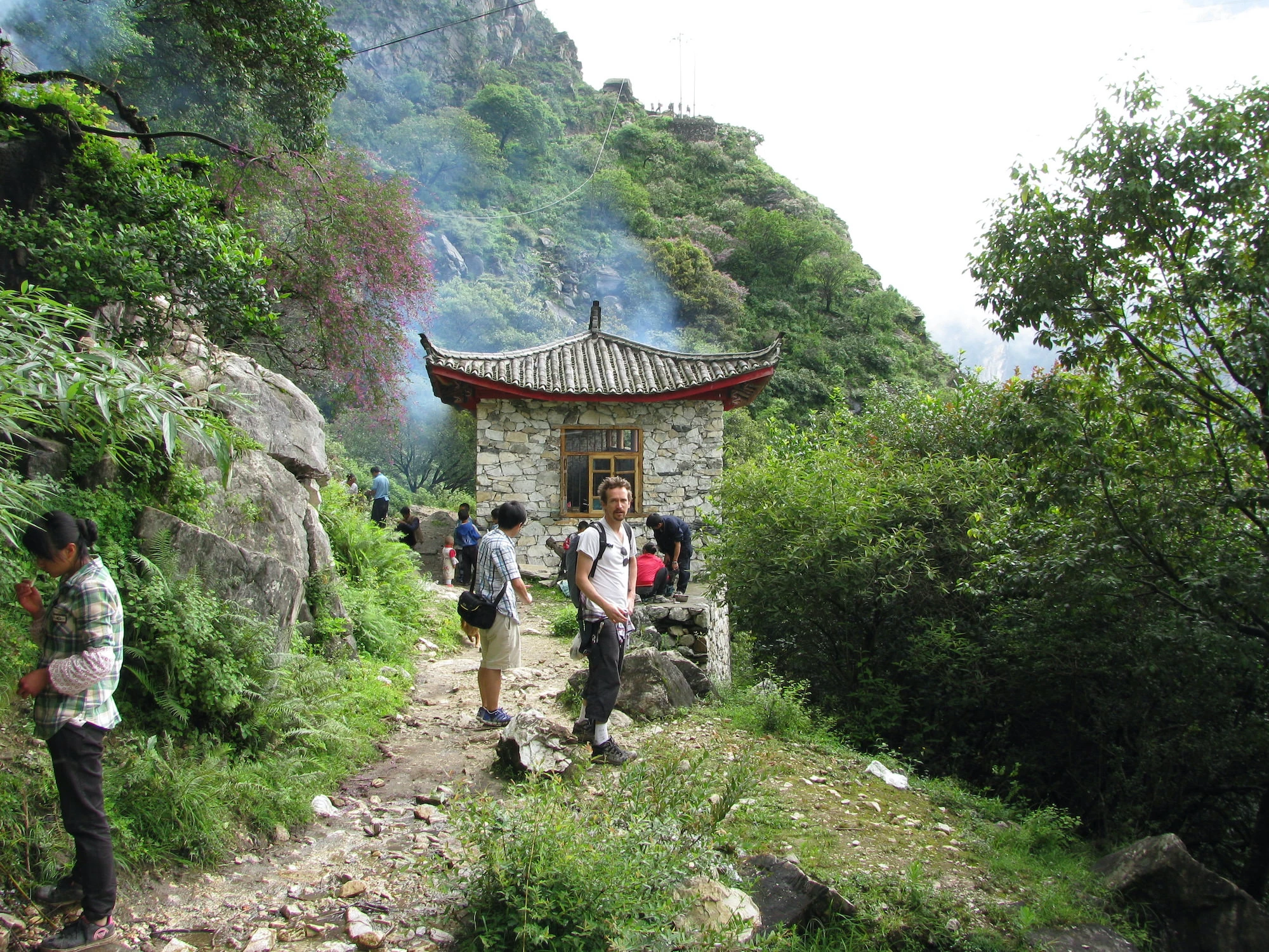 Hiking through Tiger Leaping Gorge, China